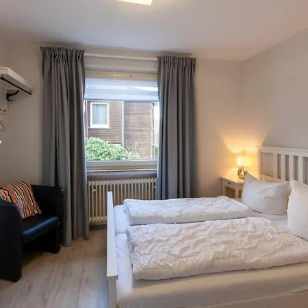 Group House Heine Holiday home *